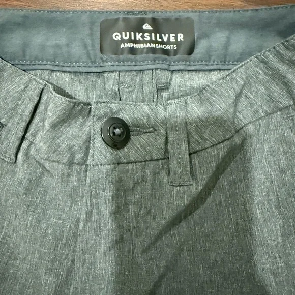 Quiksilver Boys size 25/10 Gray Amphibian Shorts - Picture 3 of 5